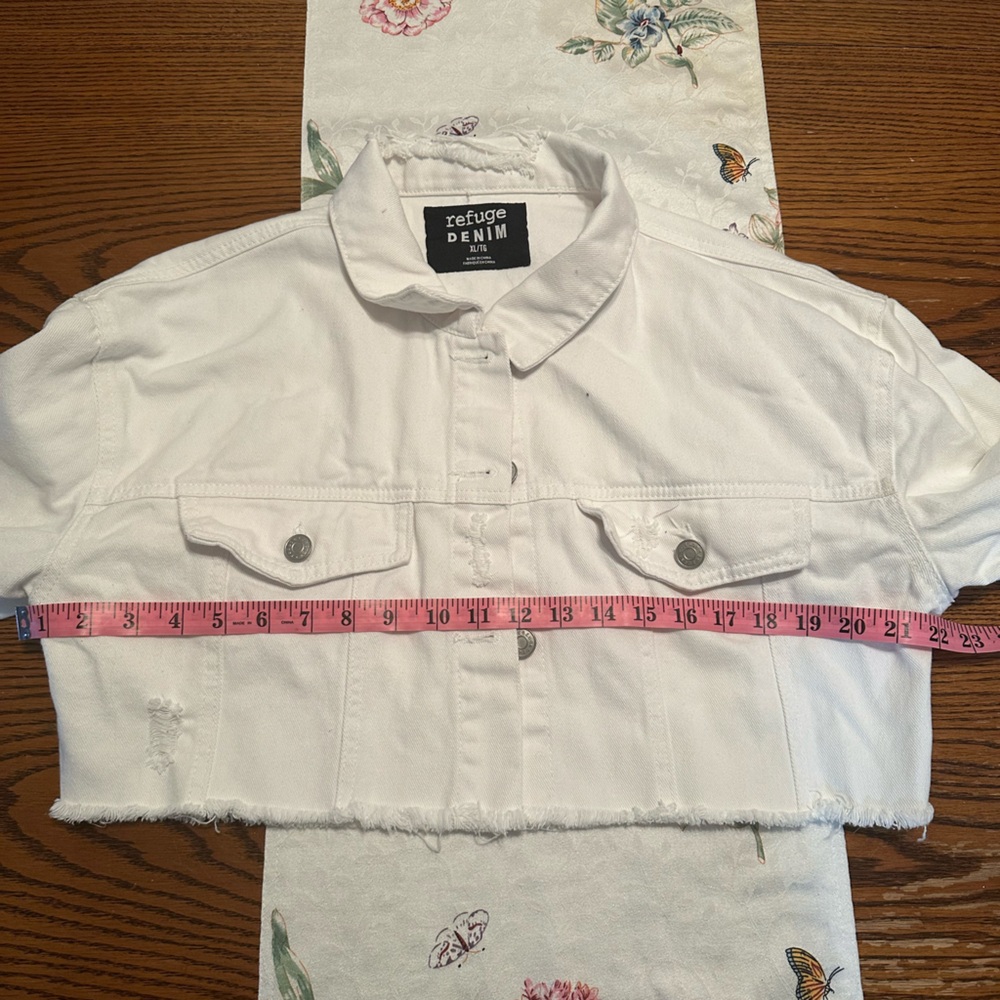 Refuge White Denim Jacket - Picture 11 of 11